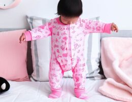 Jak ubrać dziecko do spania